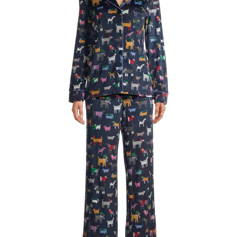 Secret Treasures Navy Dog Love Print Women’s Pajama Set so soft